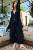 Sandbar Linen Blend 3 Button Dip Side Wasitcoat Black